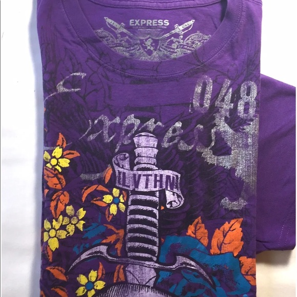2/$20 Express Men’s Short Sleeve T- Shirt Purple Graphic Print M - Picture 3 of 8
